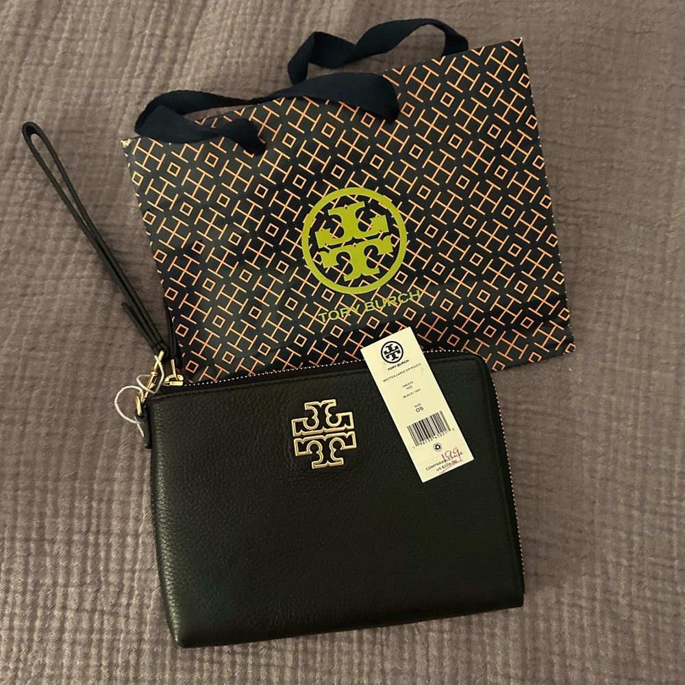 NWT Tory Burch Wristlet